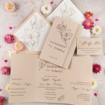 Zaproszenia ślubne otwierane z delikatnym motywem kwiatowym - Lily Beige - PRÓBKA